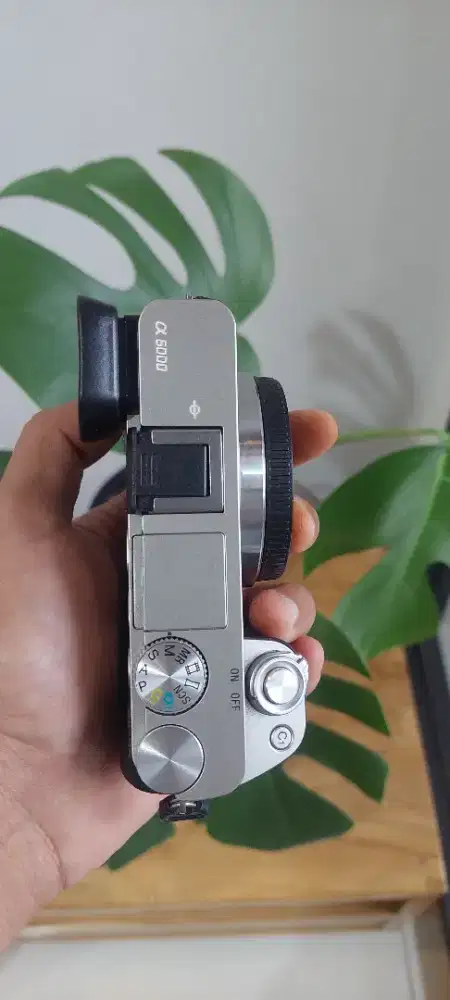 SONY A6000 BODY ONLY MULUS FULLSET