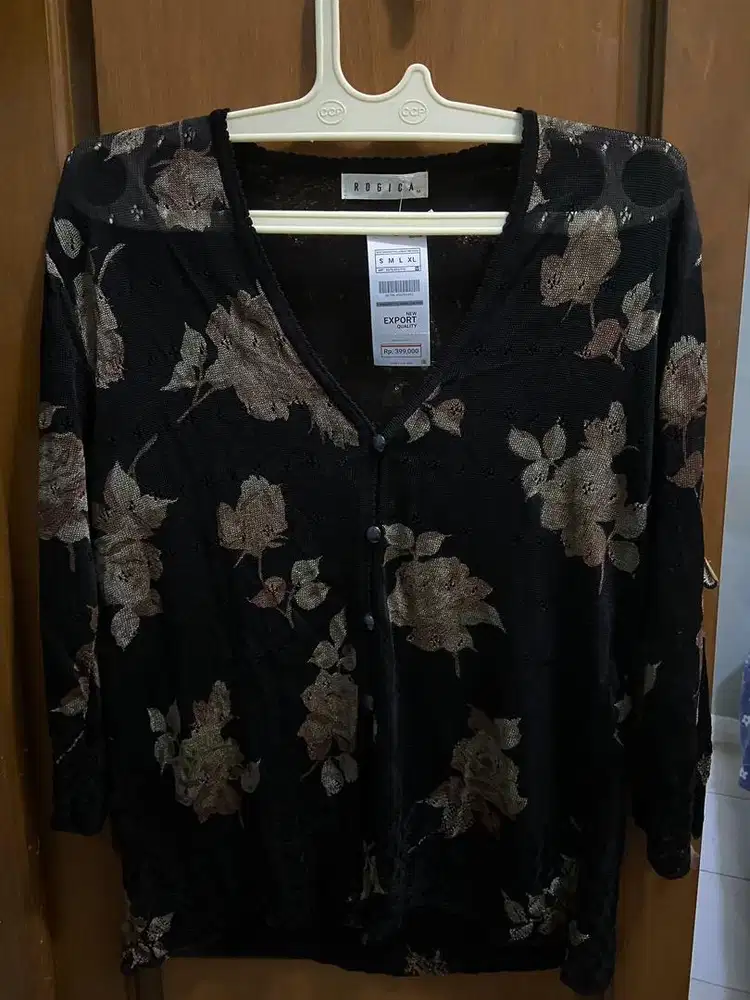 atasan cardigan hitam