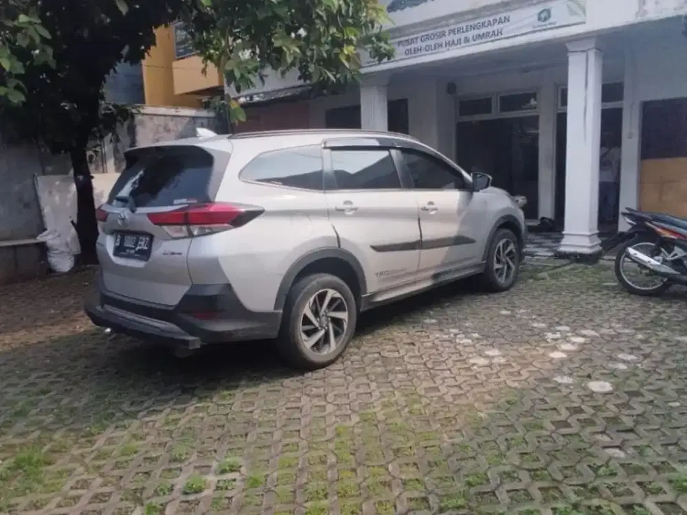 Rumah Pinggir Jalan Tebet Raya – Cocok Kantor/Usaha Harga 250 Juta/Tahun