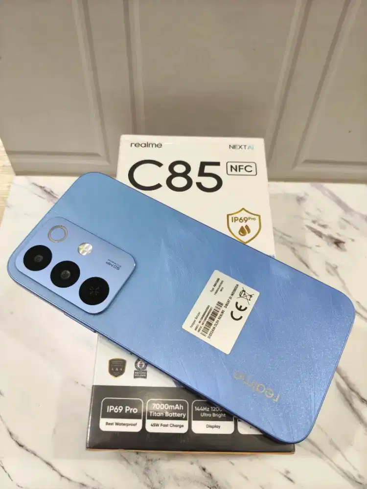 Realme C85 (8/256 GB)
Unit Sangat Mulus Seperti Baru
Fullset.