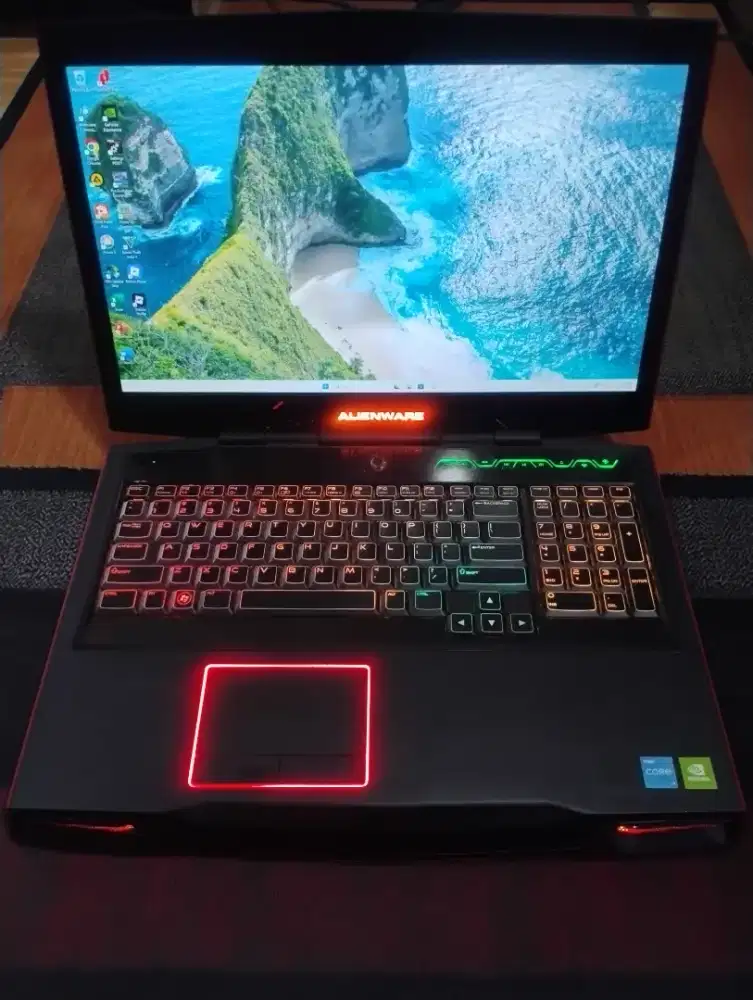 LAPTOP ALIENWARE 17 RED FHD i7 SSD DUAL VGA NVIDIA GTX OC UNLOCKED