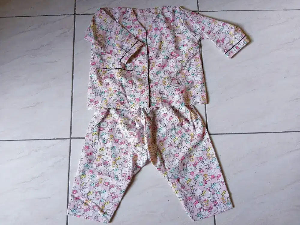 Piyama Anak Hellokitty