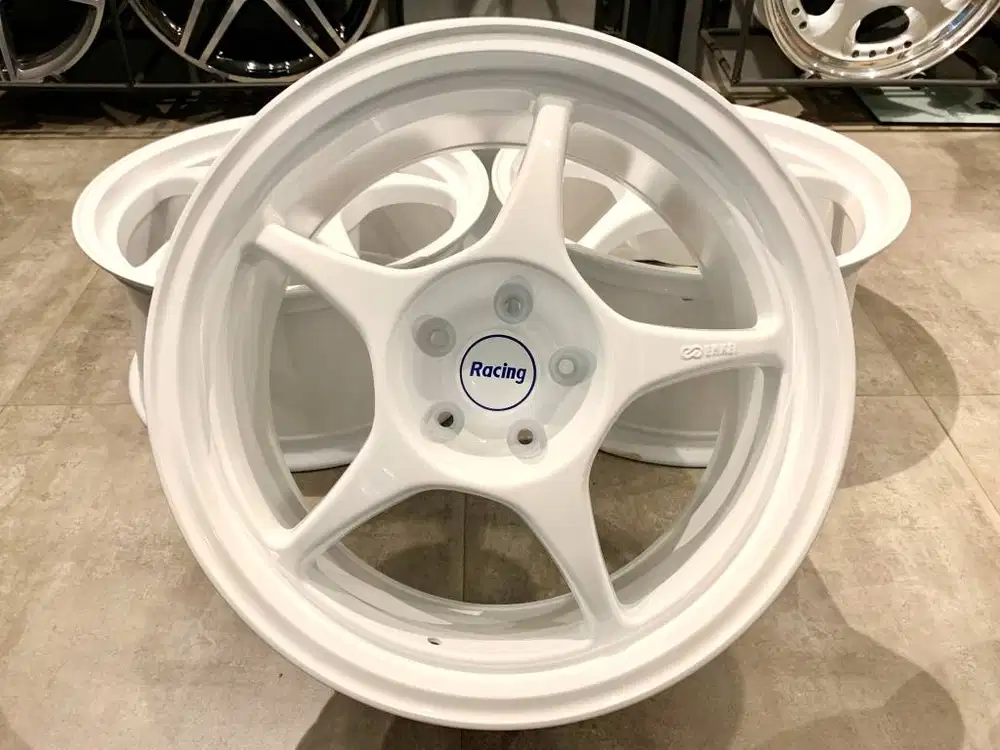 Velg Enkei RP01 Original, R-18, Lebar 9 - 9.5 , PCD 5x114