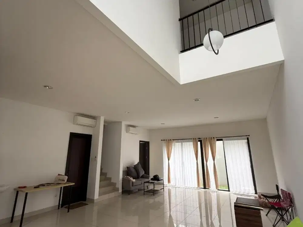 Disewakan Rumah Lebar 9 dengan Attic Room Wisteria, Cakung, Jakarta Timur, 007