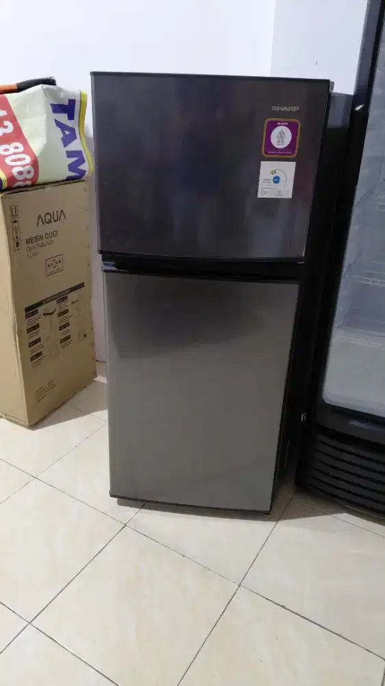 Kulkas sharp 2pintu no frost  gress model terbaru