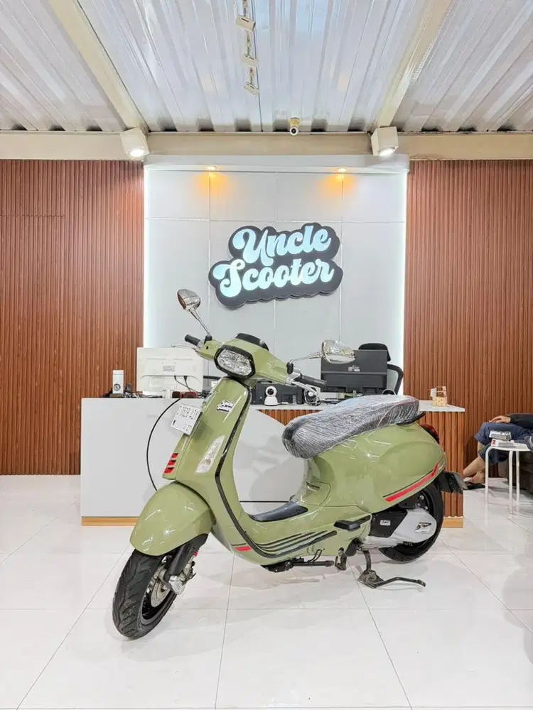 Vespa Sprint S iGET ABS FACELIFT 150ie Tahun 2022 Green Tenance