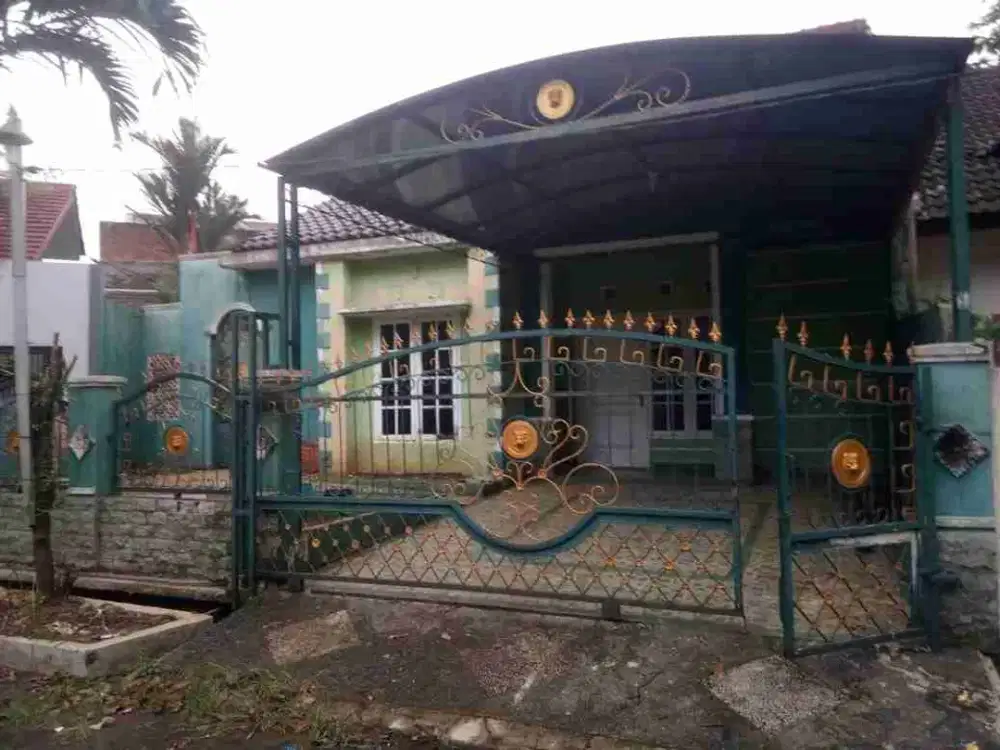Jual hargs murah rumah dekat Masjid di Bukit Cimanggu City.