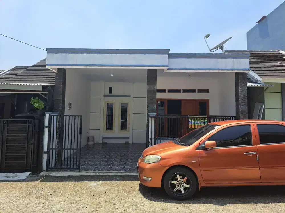Rumah 15 menit ke Stasiun Bojong Gede SHM Dibantu KPR J-38067