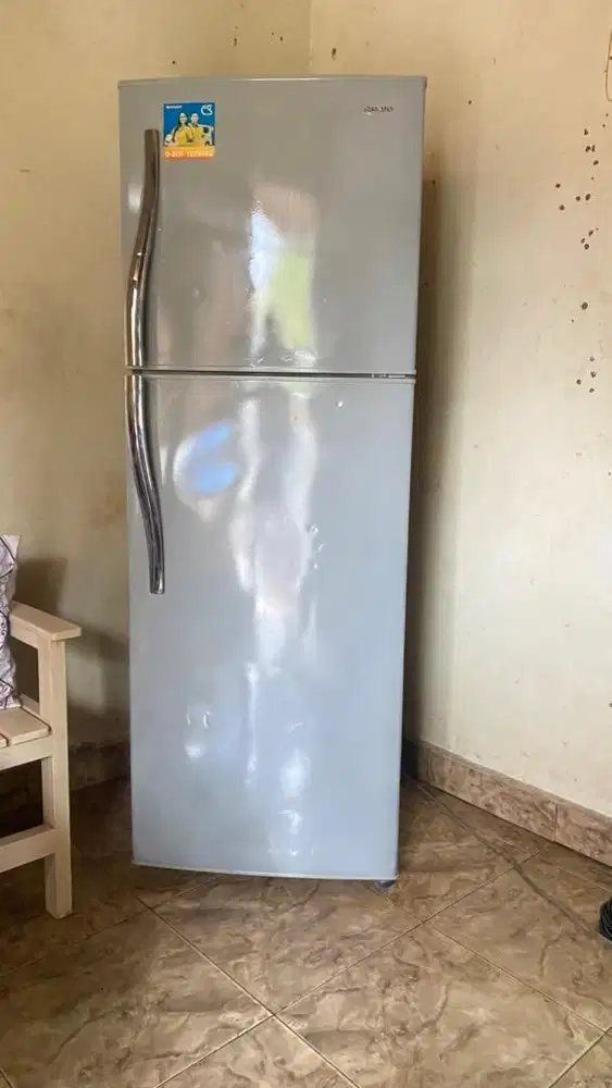 kulkas sharp 2 pintu Ori