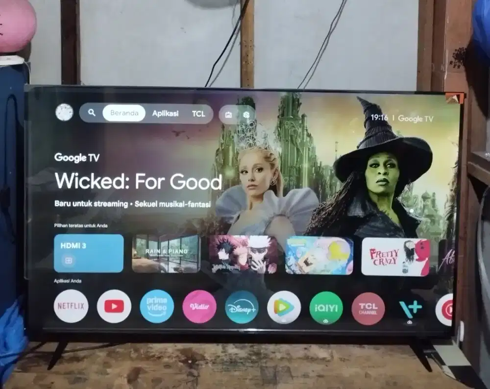 GOOGLE TV 55in TCL UHD 4K Bezelless mulus baik plastikan tahun 2025