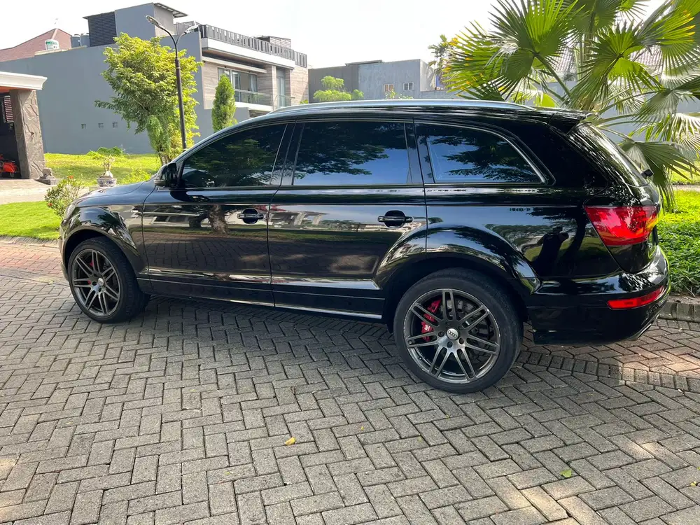 Audi Q7 2013 Bensin
