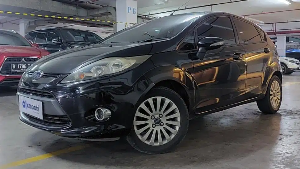 Ford Fiesta 1.4 Trend Bensin-MT 2012 Hitam
