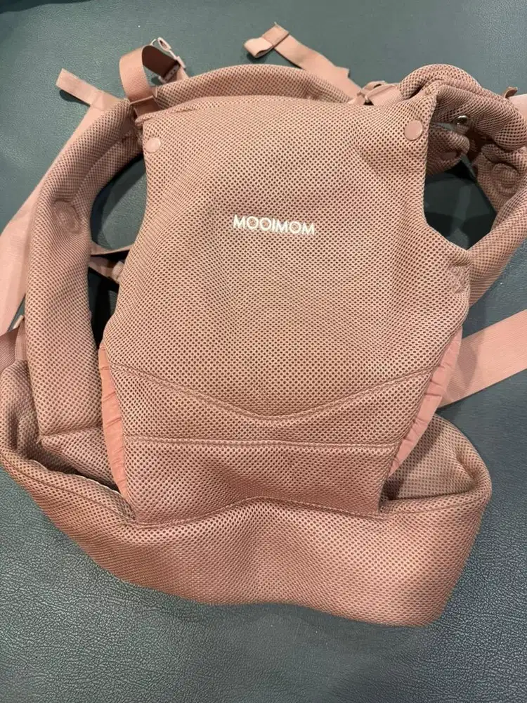 Gendongan SSC Mooimom