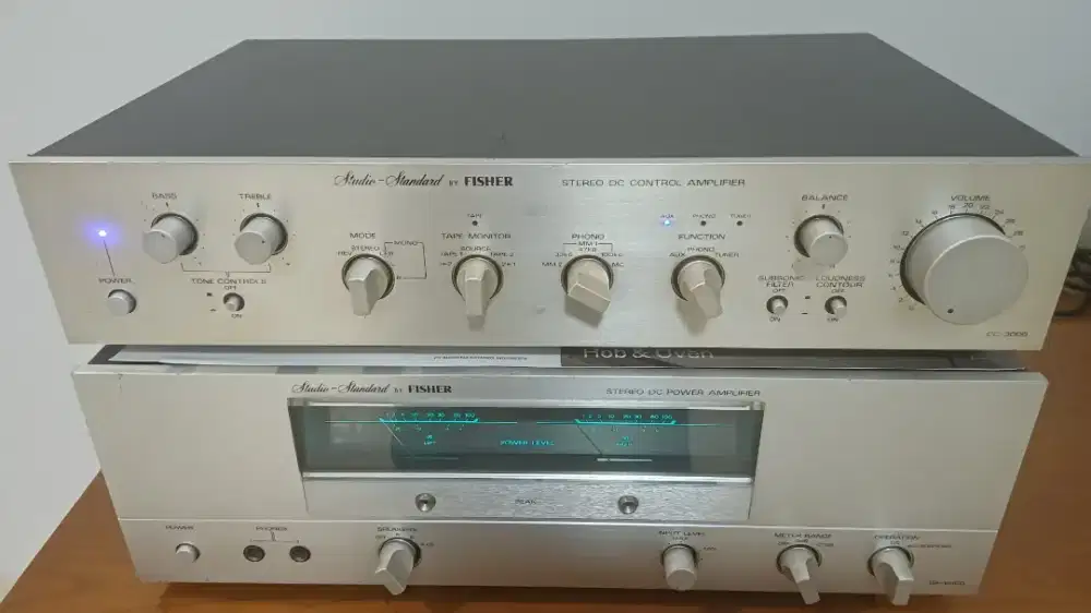 Power amplifier  Fisher 100 watt BA 6000..preamp fisher cc 3000