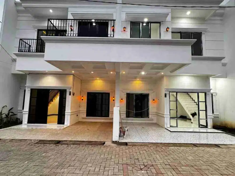 Rumah Dalam Cluster Samping Pintu Tol Sawangan Depok