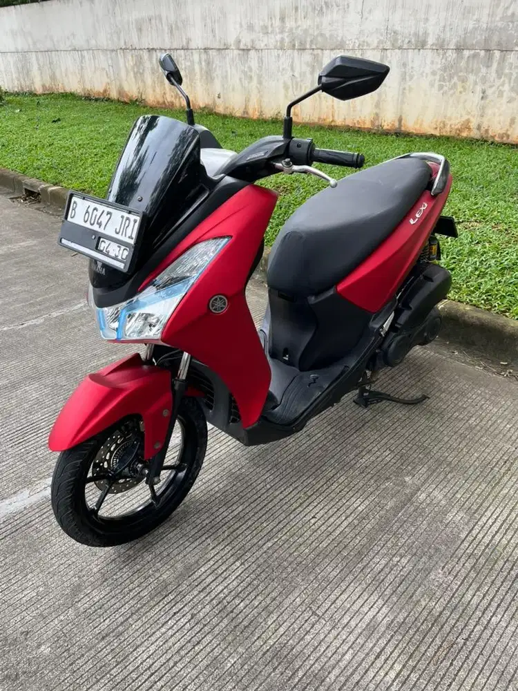Yamaha Lexi 125 Cc Merah Doff