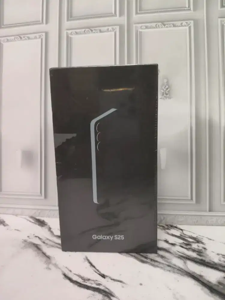 Samsung S25 12/256 (new)