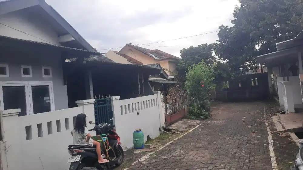 Rumah siap huni,jalan cukup mobil,jalan buntu,nyaman tidak bising