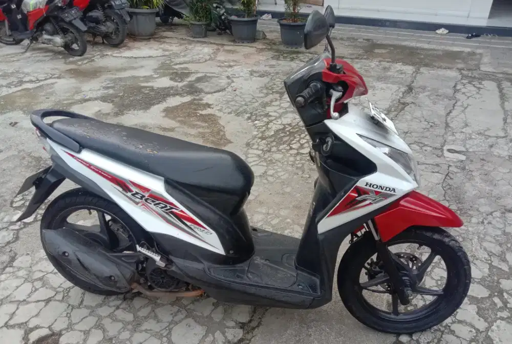 Honda Beat ESP  tahun 2016 pajak panjang 02/2027 lengkap,murah