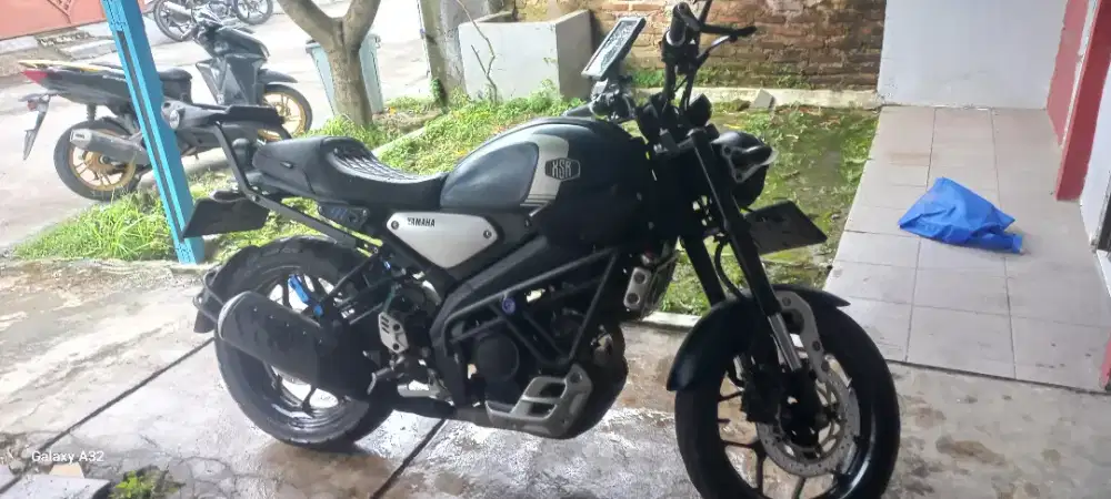 Yamaha XSR 155 Metallic Blue