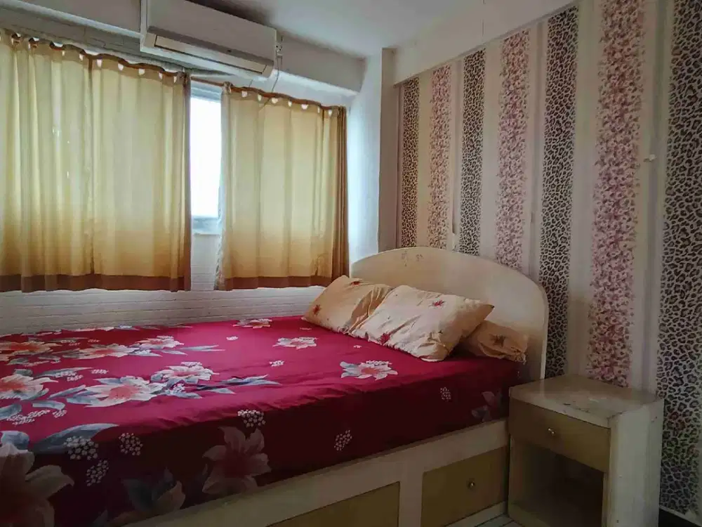 Disewakan Per 6 Bulan Apartemen 2 BR Full Furnish