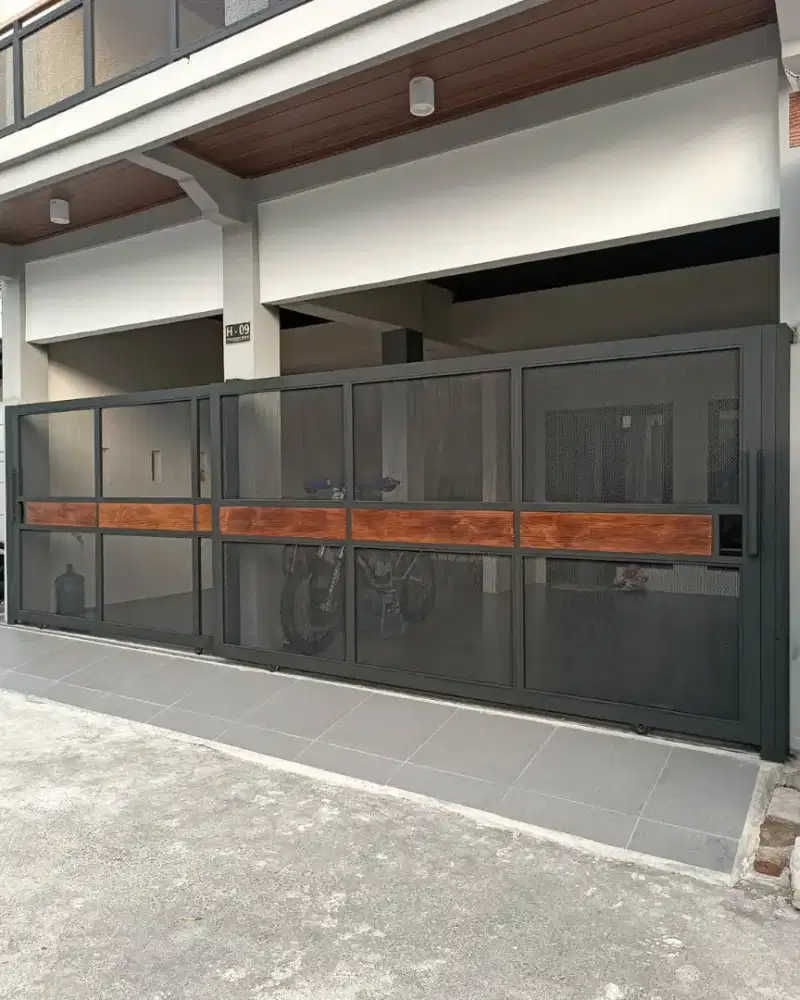 Pagar Rumah Minimalis, Pagar Rumah Perforated Cobinasi GRC PLANK