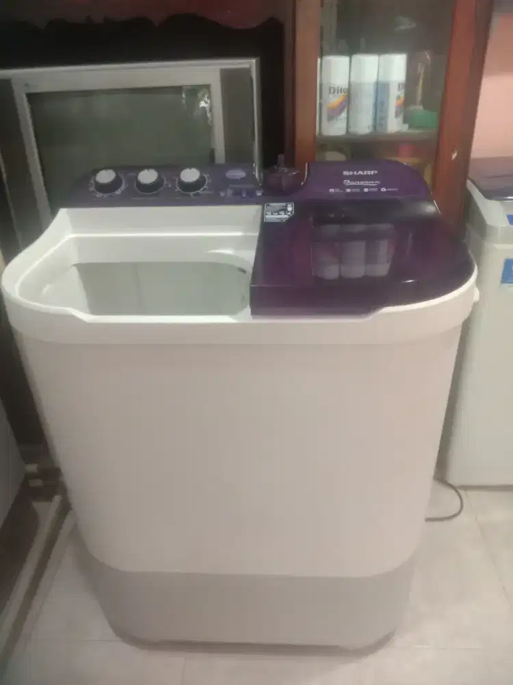 Mesin cuci Sharp 2 tabung 10 kg,mines tutup pencuci,lainya ok,Bks Utr