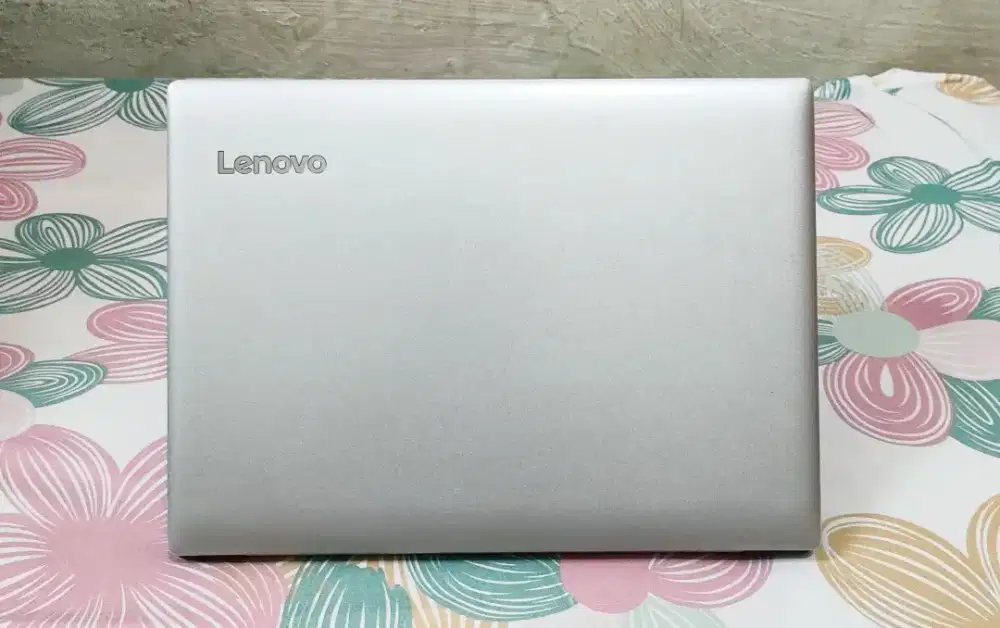 Lenovo Ideapad 320 slim AMD A4 Gen9 ram4 hdd1tb batre awet siap pakai