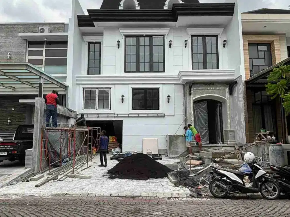 DIJUAL RUMAH PAKUWON INDAH GRANADA THE MANSION GAYA EROPA CLASSIC 3,5 LANTAI MEWAH
