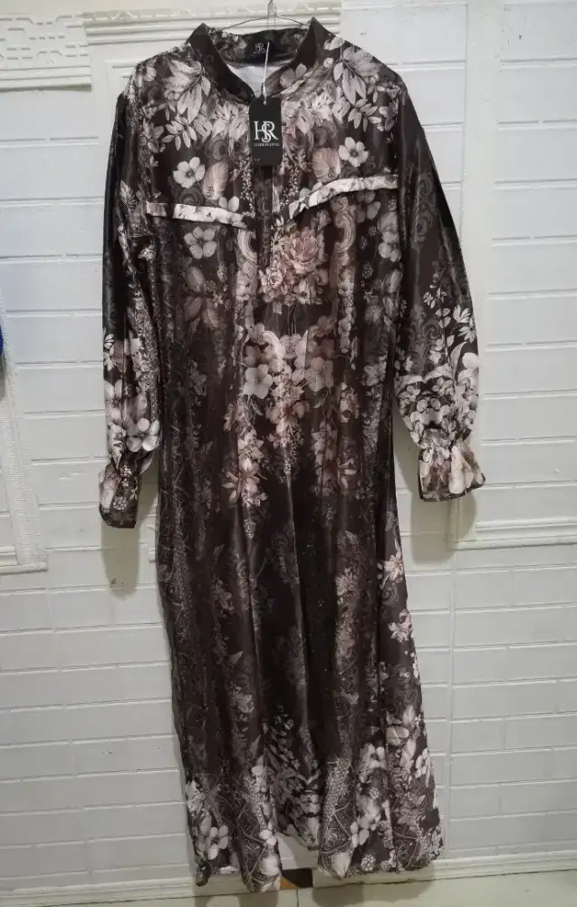 Gamis silk dan gamis emerald