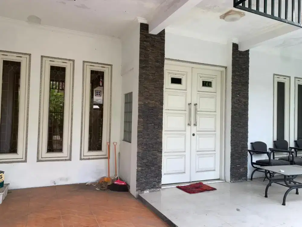 Rumah Purimas UPN rungkut terawat gate nol jalan merr