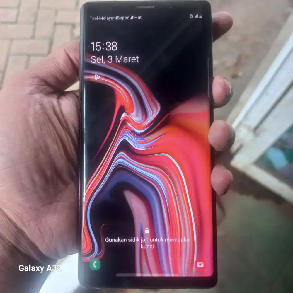 Samsung note 9 masih mulus minus shadow aja