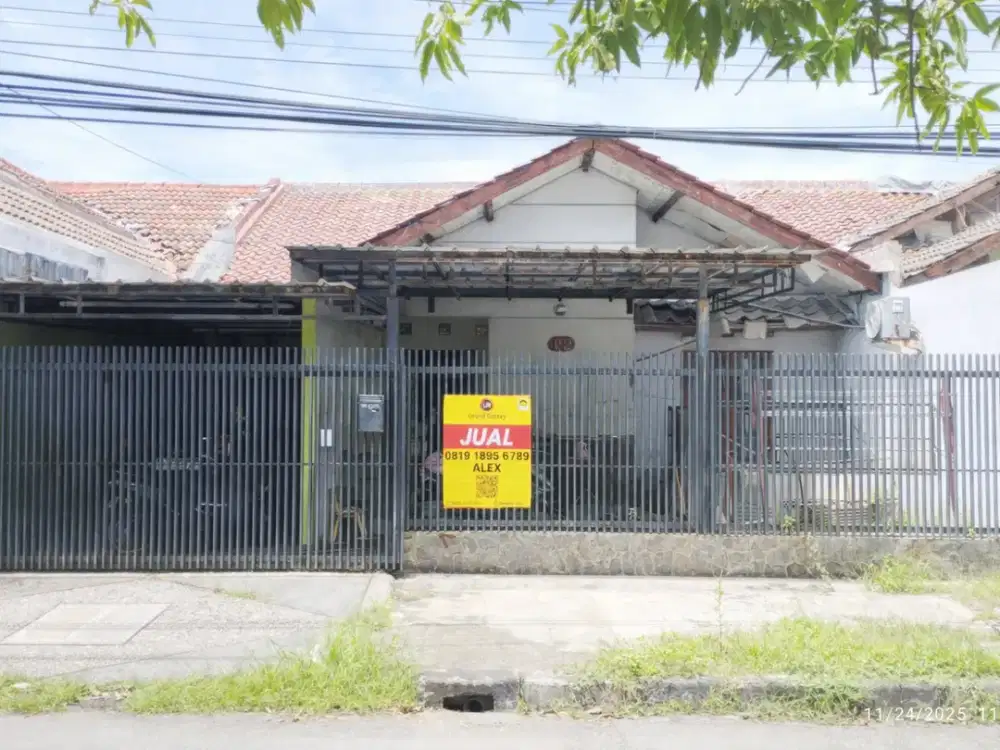 DIJUAL Rumah Luas Di Jalan Utama Bumi Anggrek