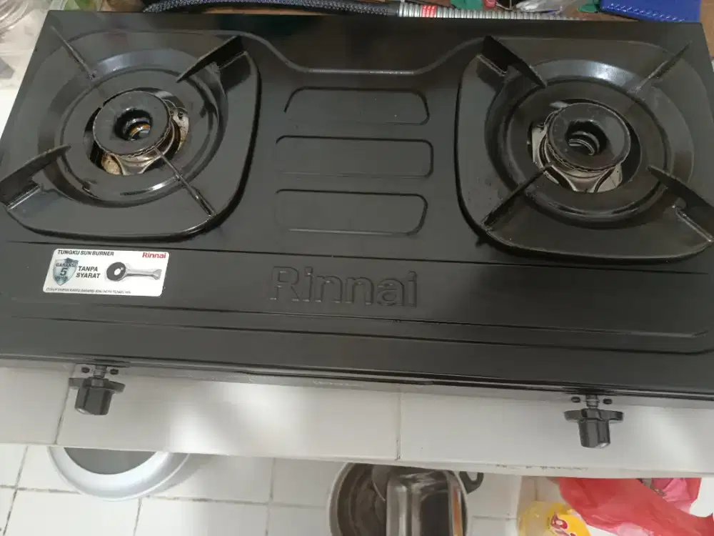 Kompor merk rinnai plus tabung gas