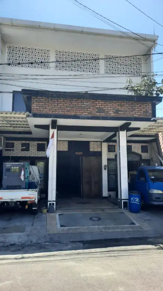 Rumah kantor  strategis umtuk usaha