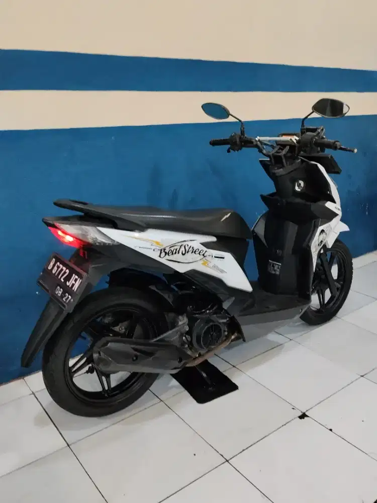 Jual cepat Honda beat street 2018 siap pakai