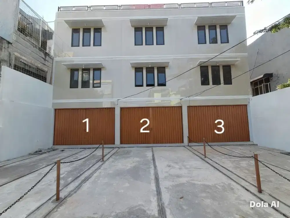 Ruko Baru Cocok Buat Kantor, Klinik, F&B atau Ritel di Mampang Prapatan Raya