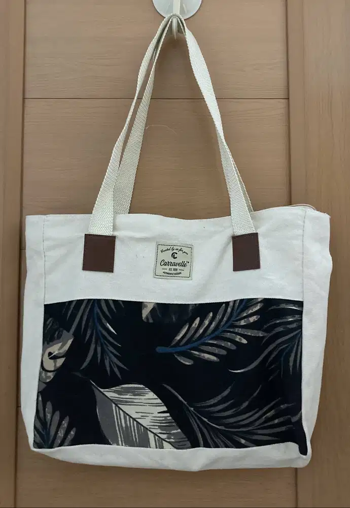Tote Bag Canvas – Motif Leaf – Stylish & Unisex
