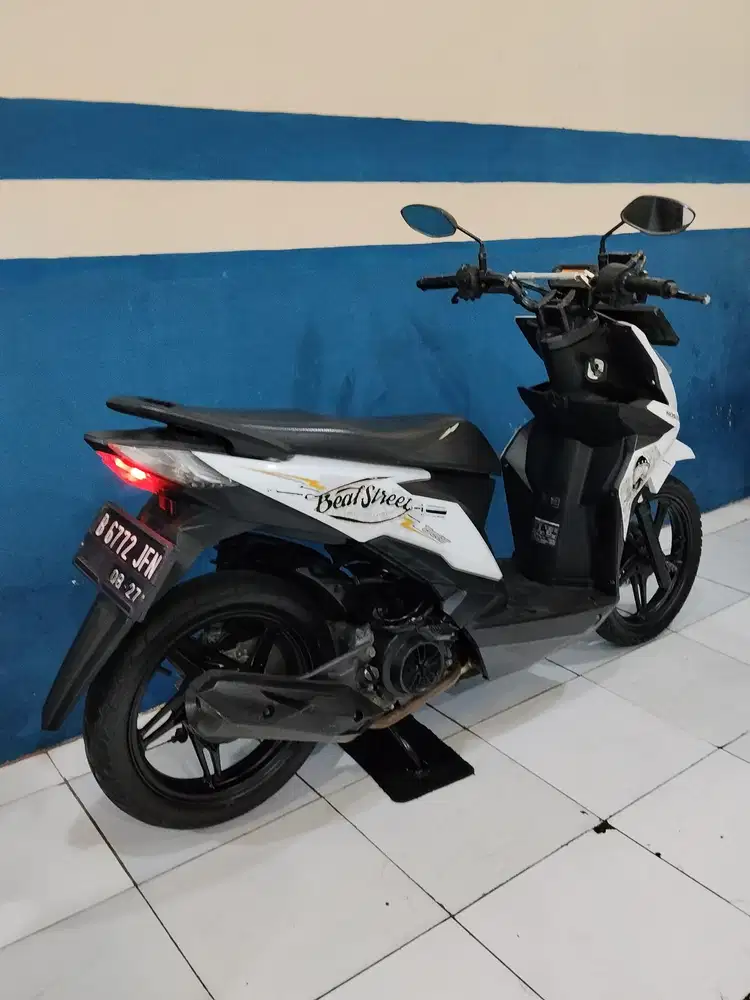 JUAL CEPAT HONDA BEAT STREET 2018 SIAP PAKAI