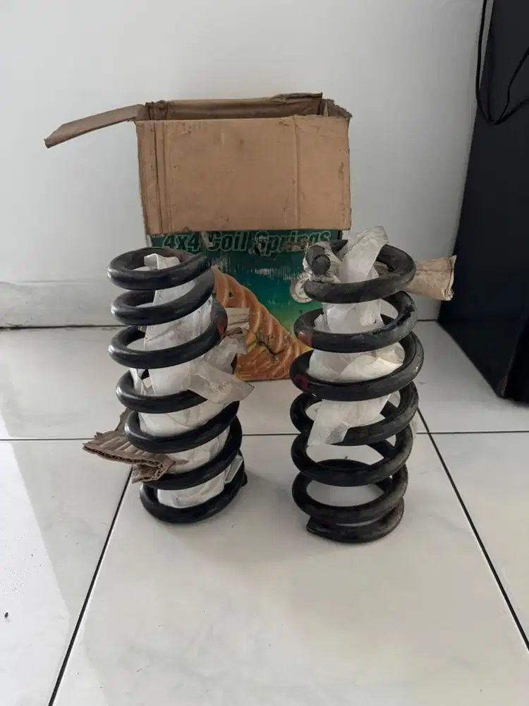 Per keong depan kiri kanan mitsubishi strada triton 2007-2015