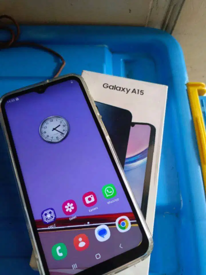 Samsung Galaxy a15 Ram 8/256 gb jual murah 600 ribu !