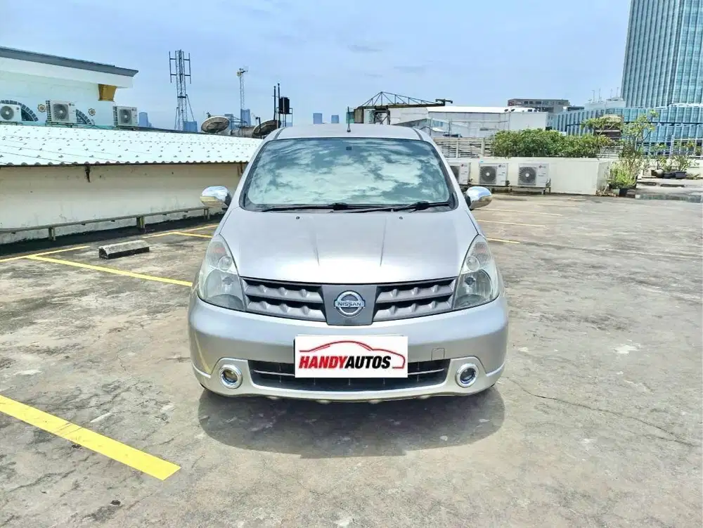 Nissan Grand Livina XV Tahun 2010 Automatic Abu abu Metalik