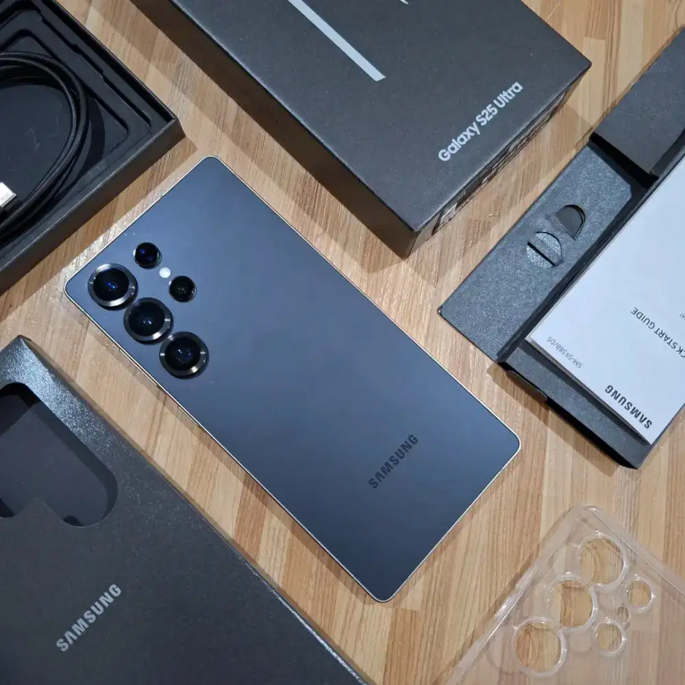 Samsung Galaxy S25 Ultra 12/256 SEIN Fullset