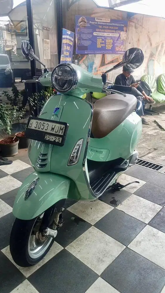 Vespa Primavera 150