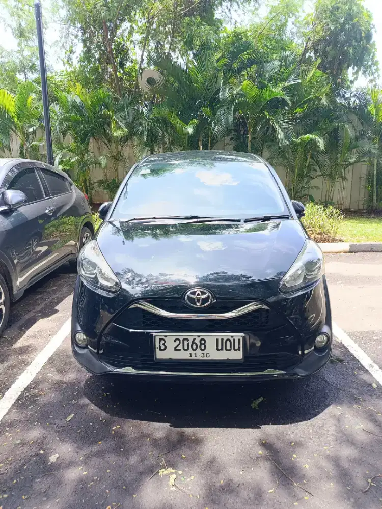 TERMURAH Toyota Sienta V Tahun 2020 Matic AT