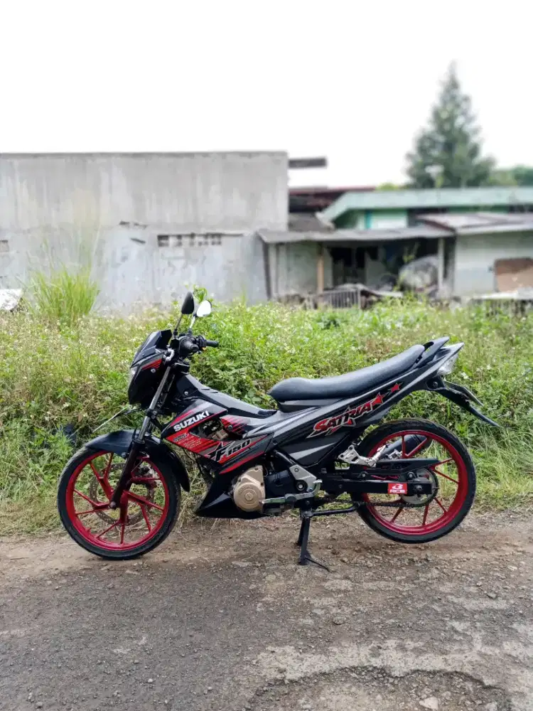 Suzuki satria fu 2014 mulus siap pake