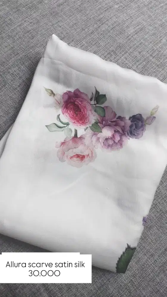 Preloved hijab segiempat