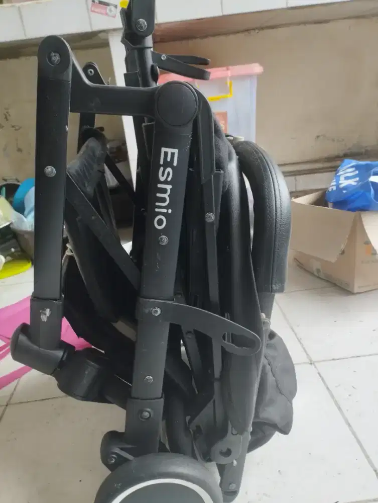 Stroller bekas minus kotor