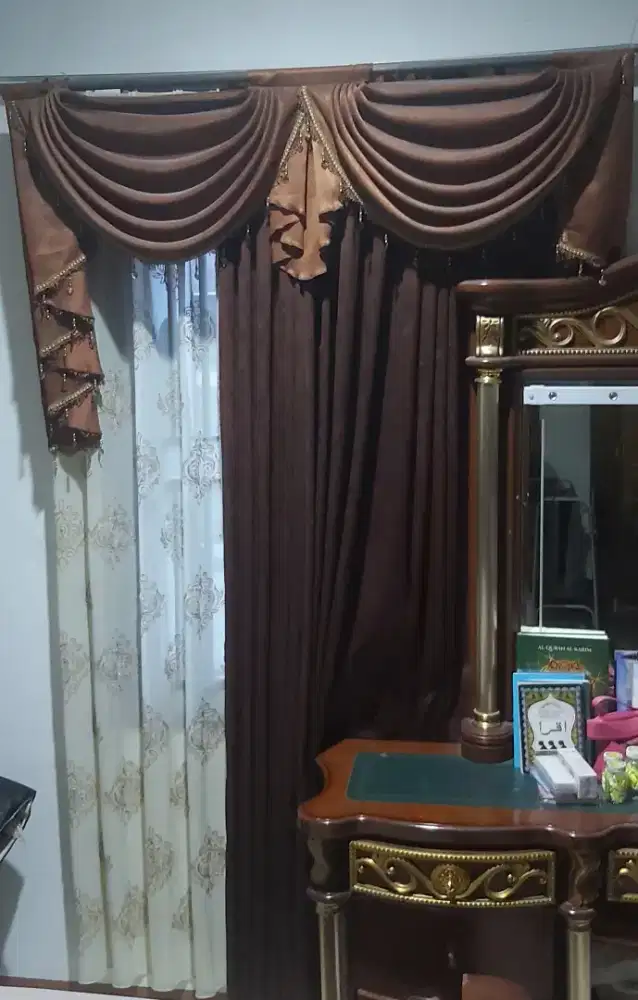 Gordyn Dan Fitras Mewah