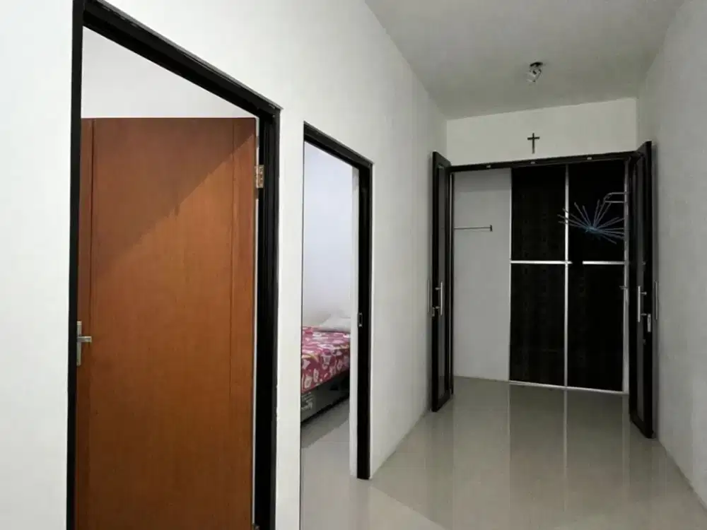 Rumah 2 Lantai di Taman Kopo Indah 1